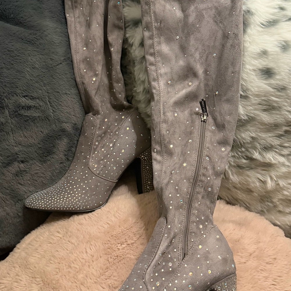 Cape Robbin Gray Studded Knee-High Boots size 8.5